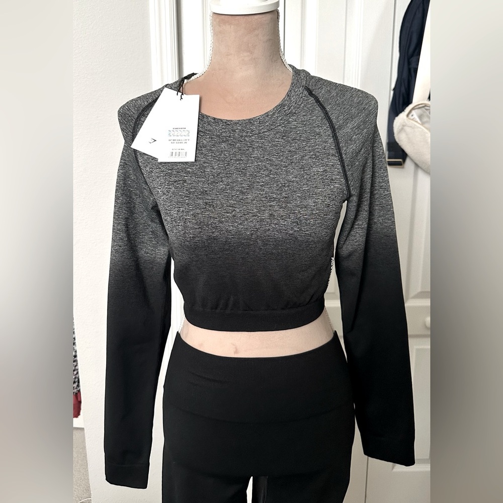Gymshark Women's Ombre Gray to Black Long Sleeve Crop Top